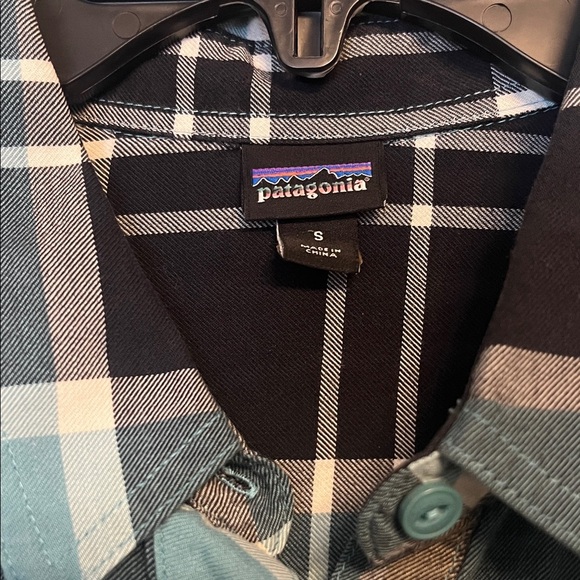Women’s Patagonia Plaid Button Down Shirt Sz Small - Picture 2 of 7